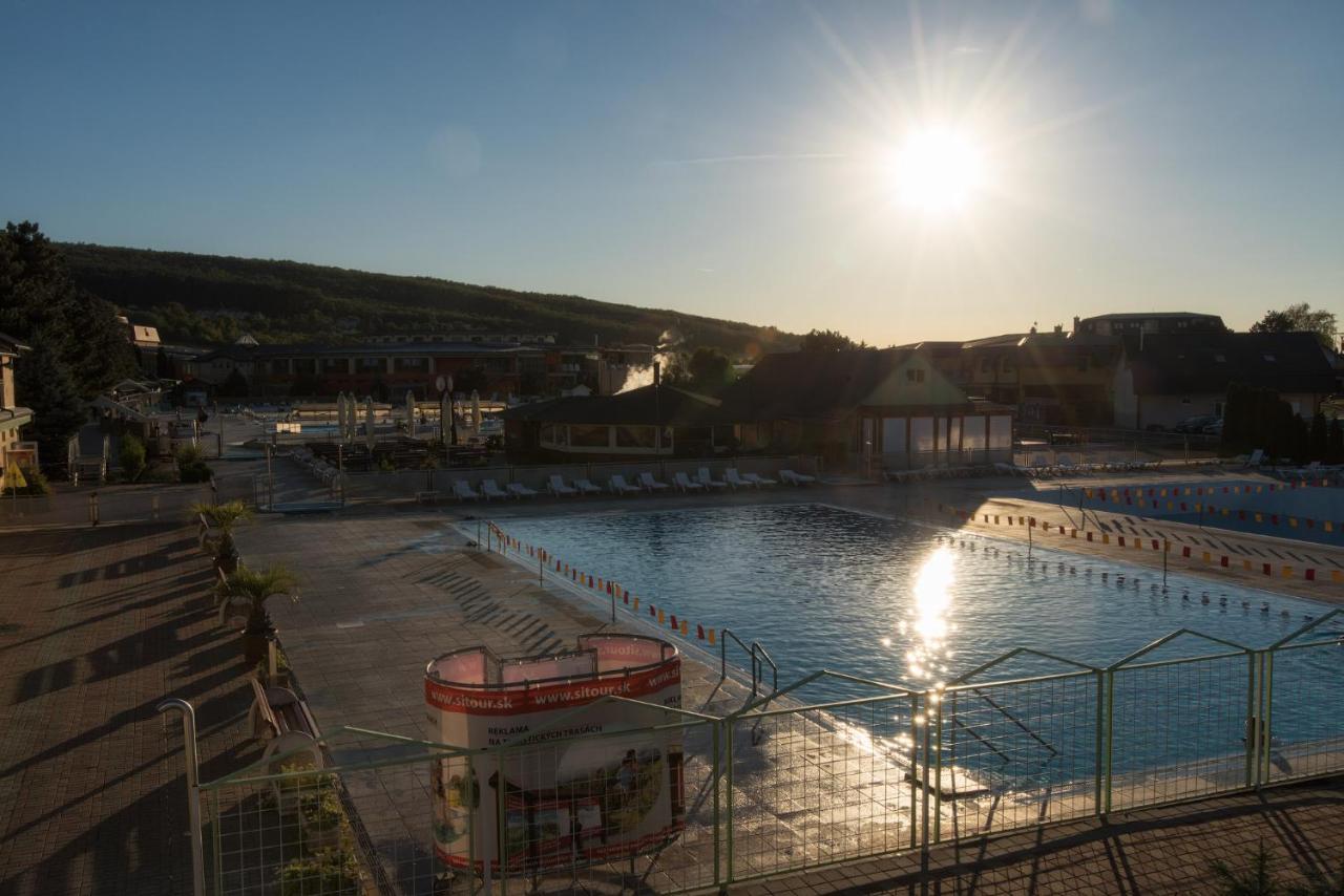 Privat Arcadia Apartment Podhajska Bagian luar foto