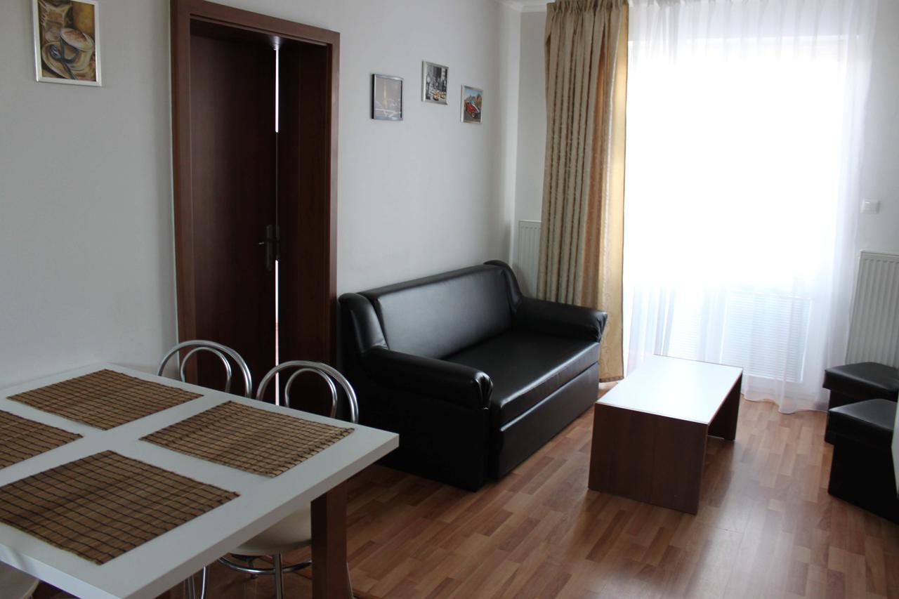 Privat Arcadia Apartment Podhajska Bagian luar foto