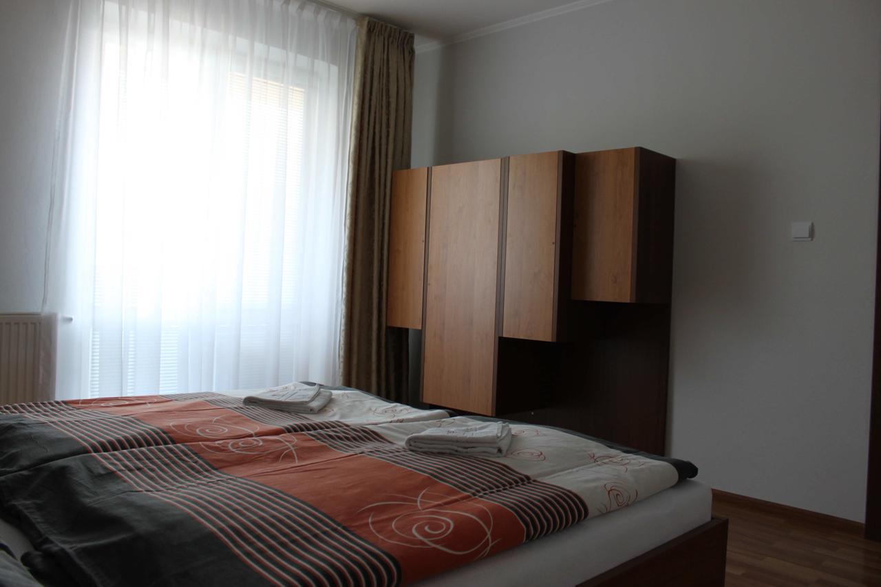 Privat Arcadia Apartment Podhajska Bagian luar foto