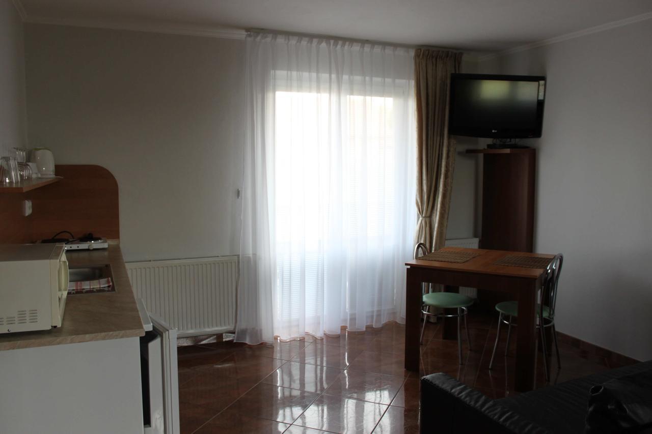 Privat Arcadia Apartment Podhajska Bagian luar foto