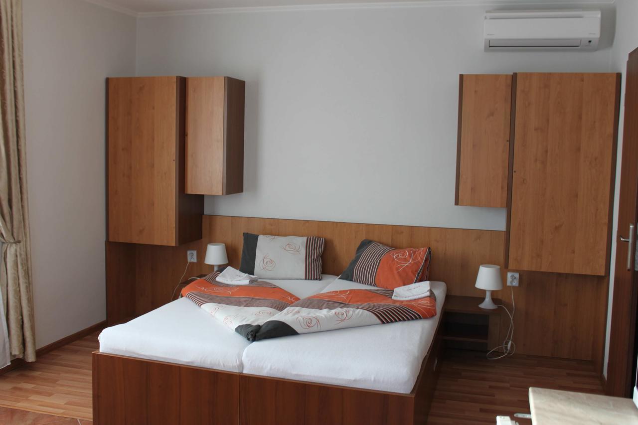 Privat Arcadia Apartment Podhajska Bagian luar foto